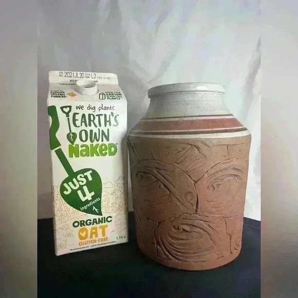 Textured Stoneware  Vase - Picture 1 of 9